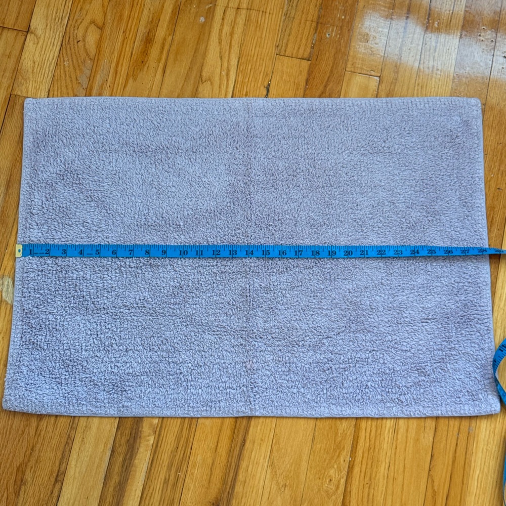 H&M Lilac Purple Bath Mat